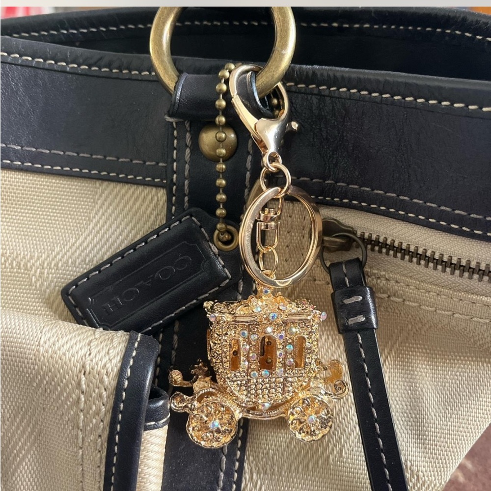 New Gold Rhinestone Cinderella Carriage Keychain Purse Charm. NWT